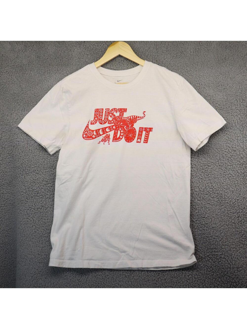 Nike Men Small Short Sleeve Graphic Shirt Chinese New Years